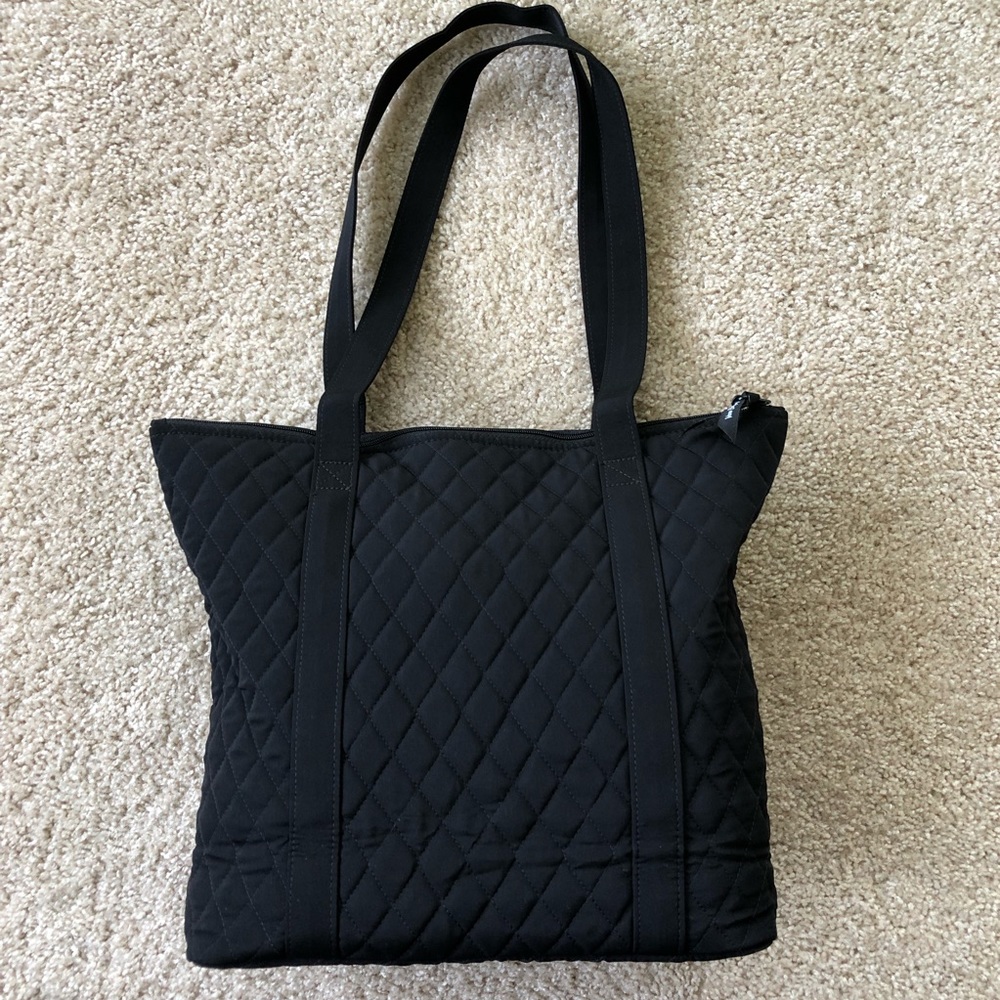 NWT 🏷 Vera Bradley Villager in Classic Black - Picture 2 of 4